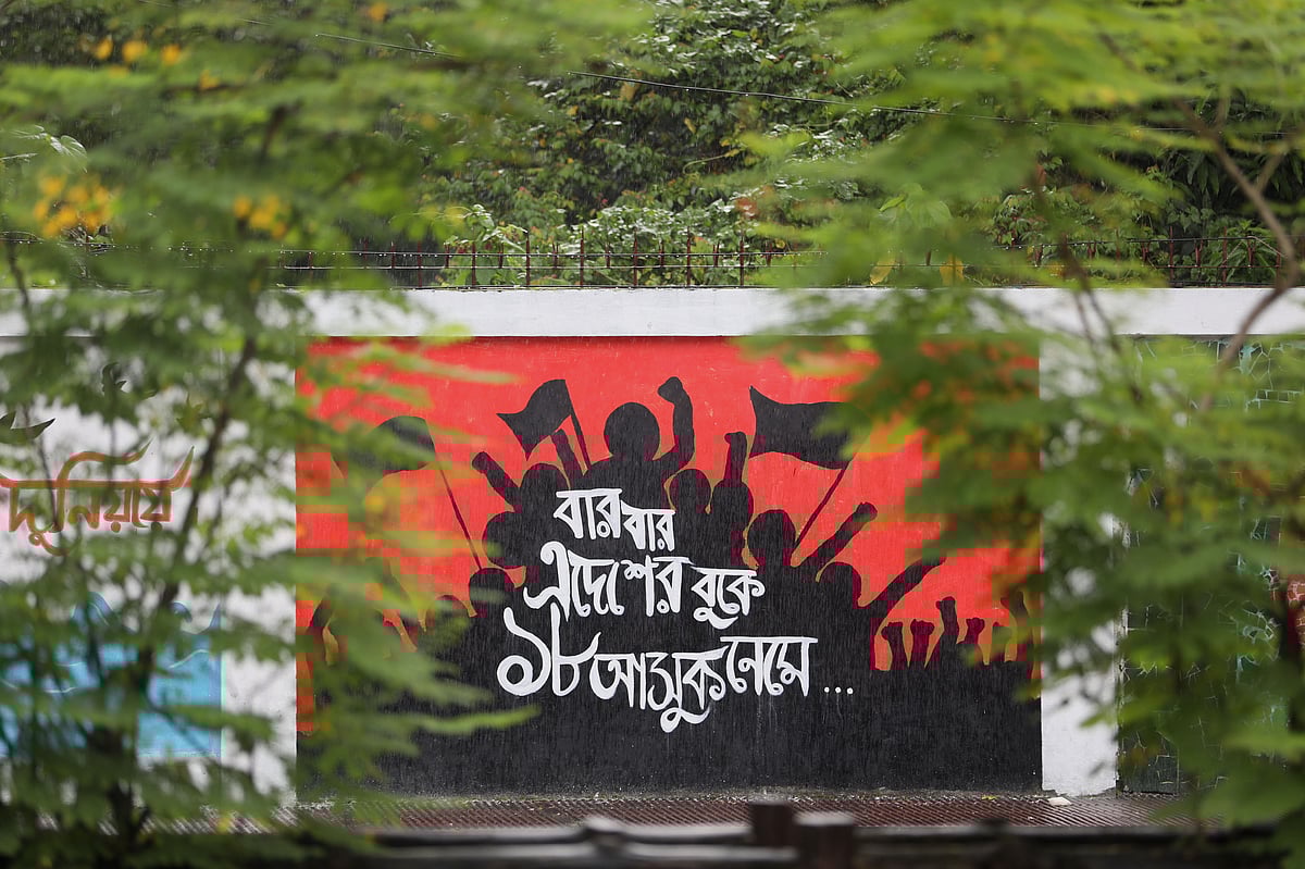 Katta mushukchali katta olchamli ayollar ishtirokida porno tomosha qiling